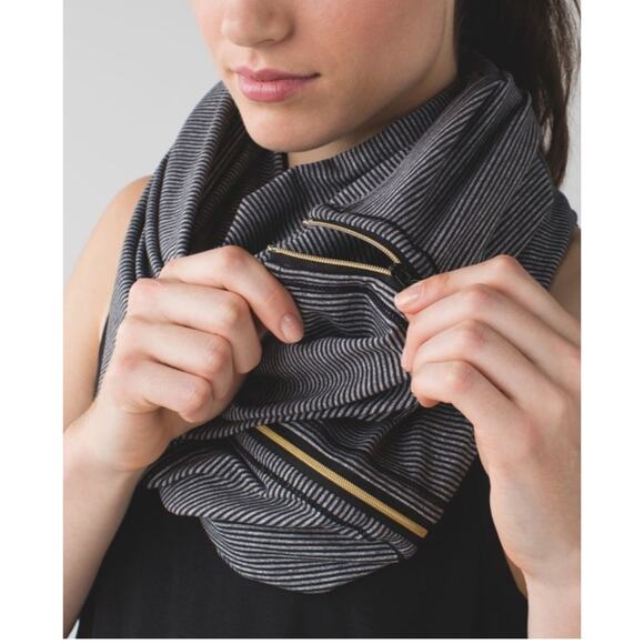 LULULEMON Vinyasa Scarf Wrap Zipper Gold Stripes Black Gray Stretch Multi Way - Picture 1 of 8